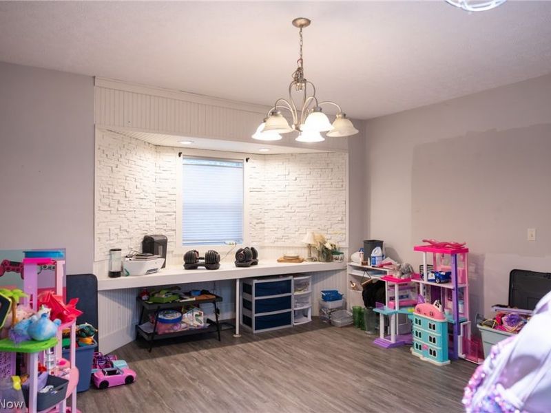 935 E Front Street, Dover, OH 44622 Photo 25