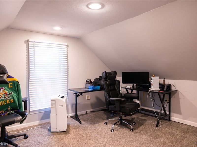 935 E Front Street, Dover, OH 44622 Photo 32