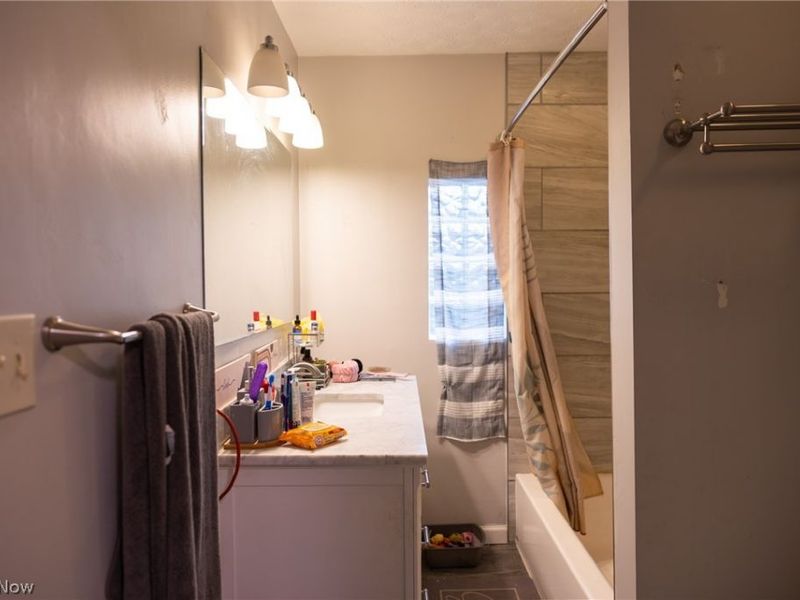 935 E Front Street, Dover, OH 44622 Photo 36