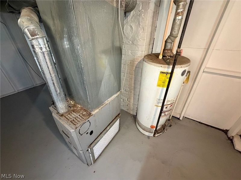 9902 Yale Avenue, Cleveland, OH 44108 Photo 20