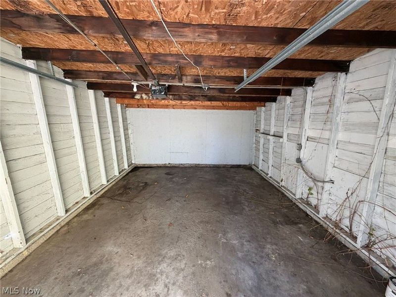 9902 Yale Avenue, Cleveland, OH 44108 Photo 22