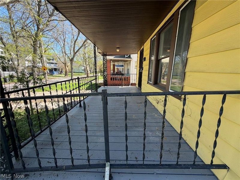 9902 Yale Avenue, Cleveland, OH 44108 Photo 25