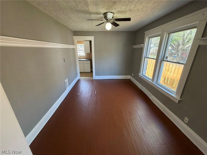 9902 Yale Avenue, Cleveland, OH 44108 Photo 3