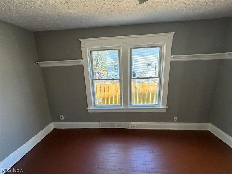 9902 Yale Avenue, Cleveland, OH 44108 Photo 4