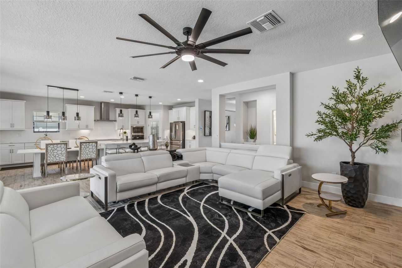 13154 Twin Bridges Drive, Riverview, FL 33579 Photo