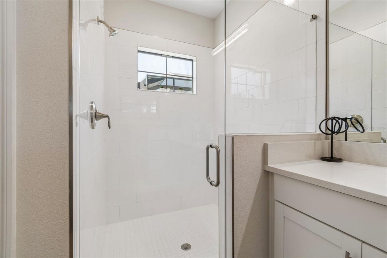 13154 Twin Bridges Drive , Riverview, FL 33579 Photo