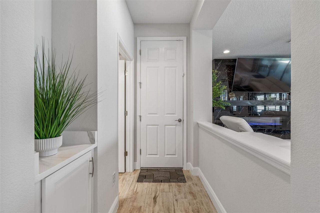 13154 Twin Bridges Drive , Riverview, FL 33579 Photo