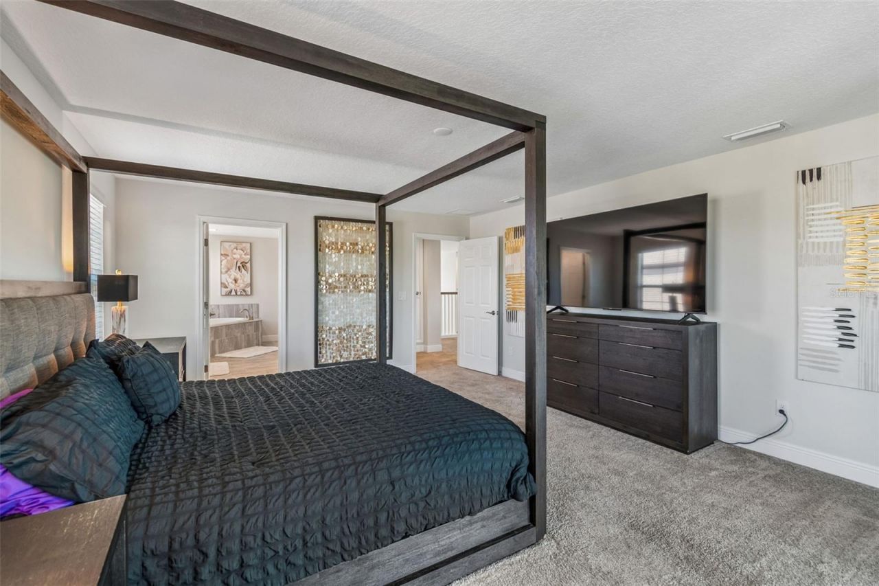 13154 Twin Bridges Drive , Riverview, FL 33579 Photo