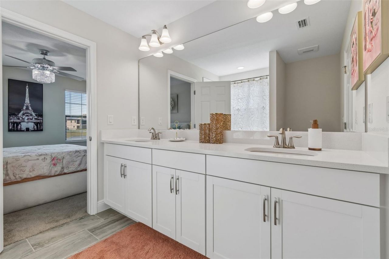 13154 Twin Bridges Drive , Riverview, FL 33579 Photo