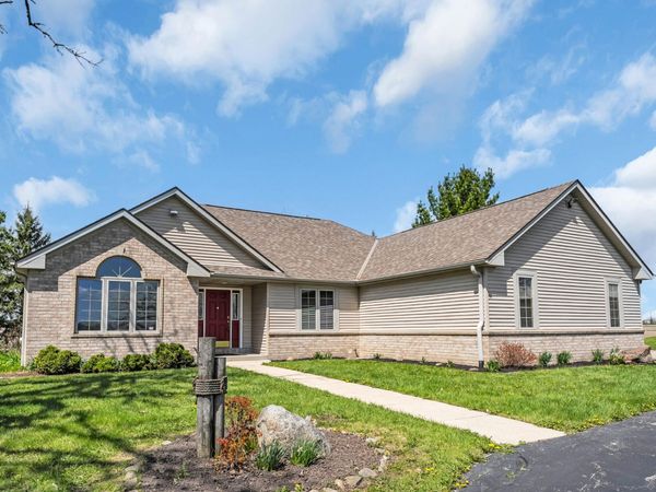 3907 S 108th St, Raymond, WI 53126