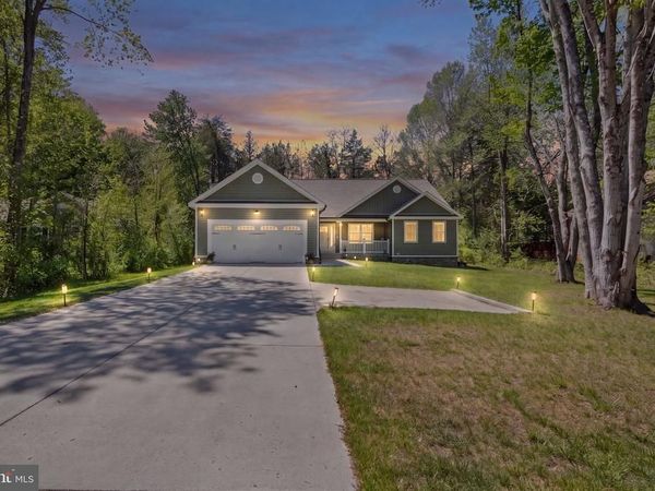 1906 LAKEVIEW PARKWAY, LOCUST GROVE, VA 22508