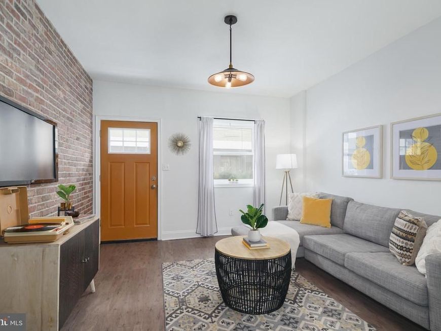 1443 E Oxford Street, Philadelphia, PA 19125 Main Photo