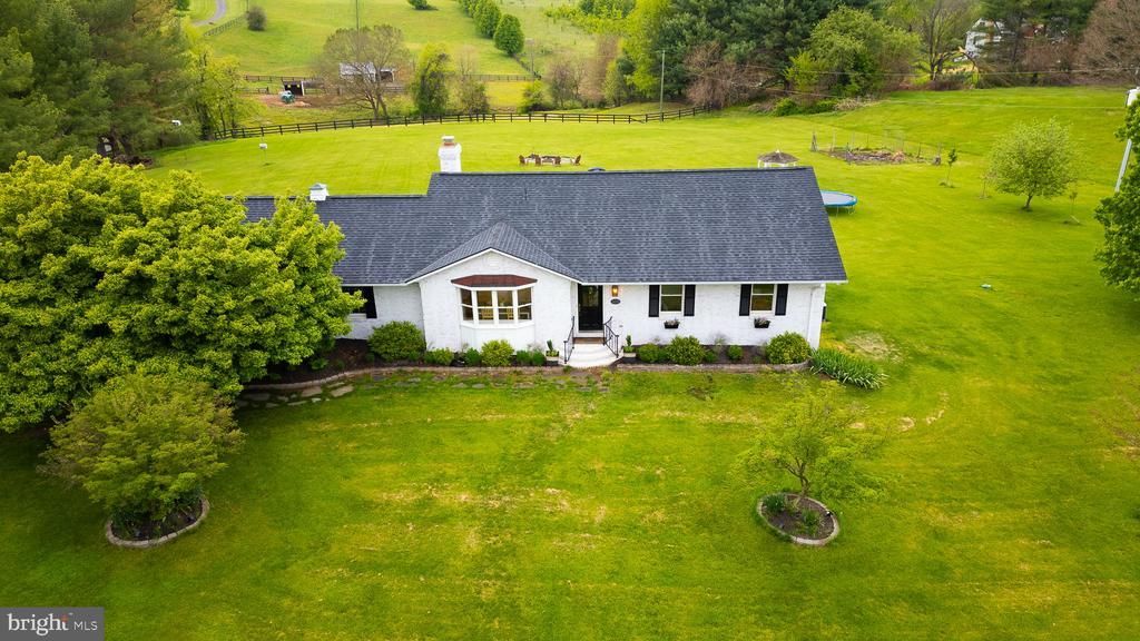 16045 Hamilton Station Road, Waterford, VA 20197 Main Photo