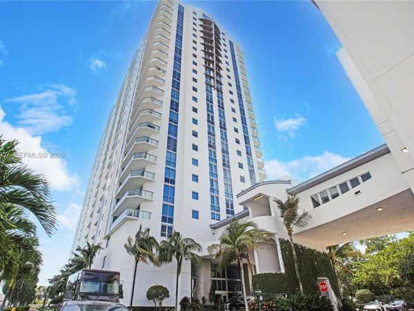 17111 Biscayne Blvd , Unit 2008, North Miami Beach, FL 33160