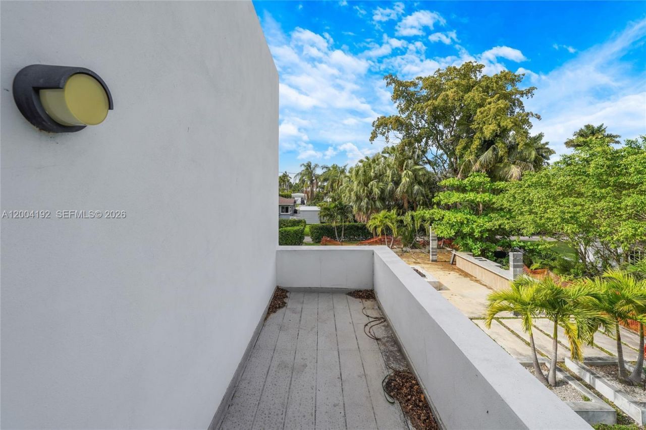 1329 Polk St, Hollywood, FL 33019 Photo