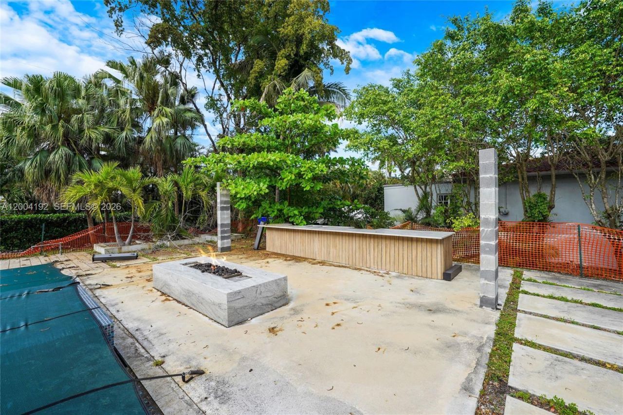 1329 Polk St, Hollywood, FL 33019 Photo