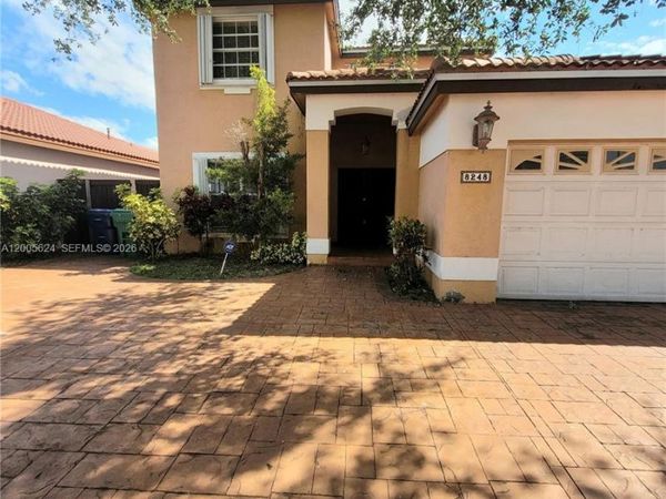 8248 NW 199th Ter , Hialeah, FL 33015