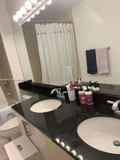 31 SE 5th St, Unit 3512, Miami, FL 33131 Photo