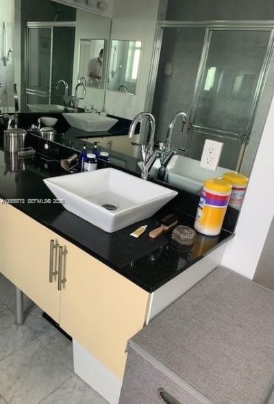 31 SE 5th St, Unit 3512, Miami, FL 33131 Photo