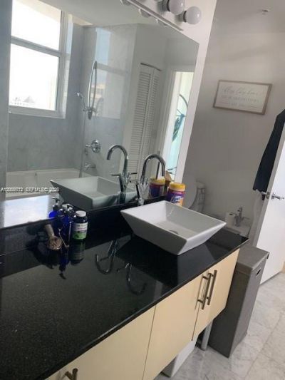 31 SE 5th St, Unit 3512, Miami, FL 33131 Photo