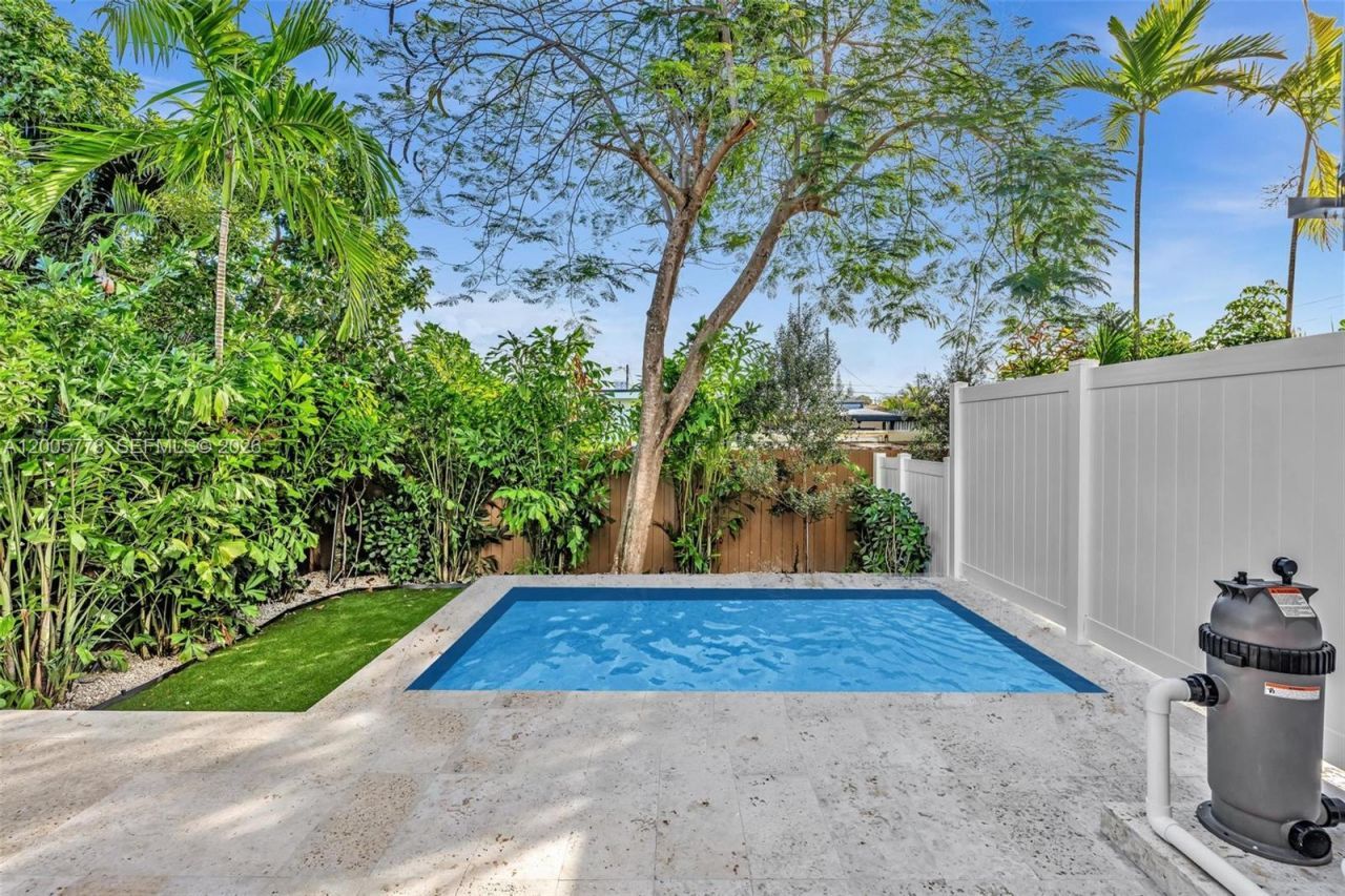 2787 SW 34th Ave , Miami, FL 33133 Photo