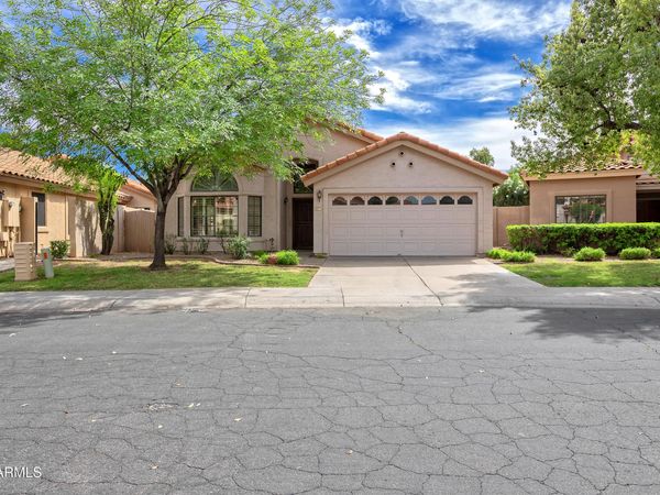 57 E RANCH Road, Tempe, AZ 85284