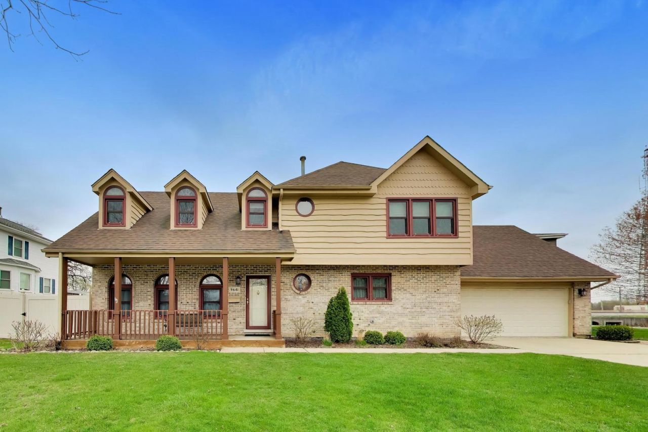 9641 E Shore Drive , Oak Lawn, IL 60453