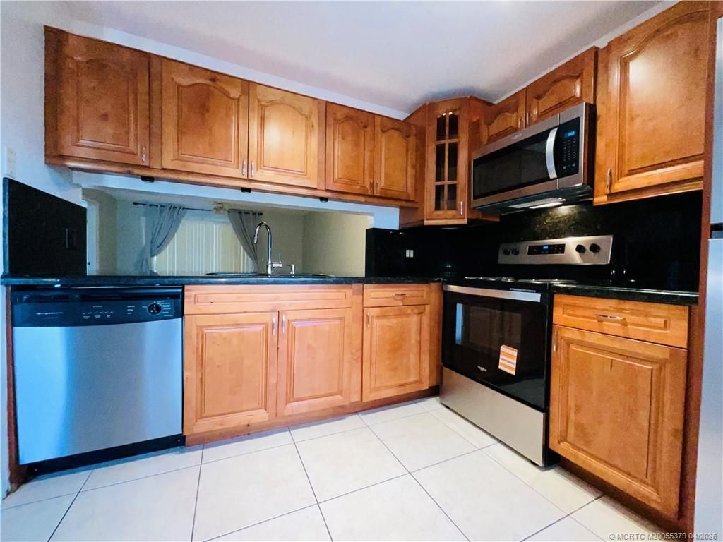1617 NE Nautical Place, Unit 902, Jensen Beach, FL 34957 Photo
