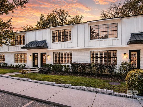 314 Gayfer Court, Unit 11, Fairhope, AL 36532