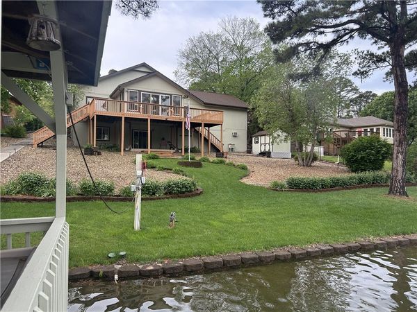 8 Deerhurst Lane, Bella Vista, AR 72714