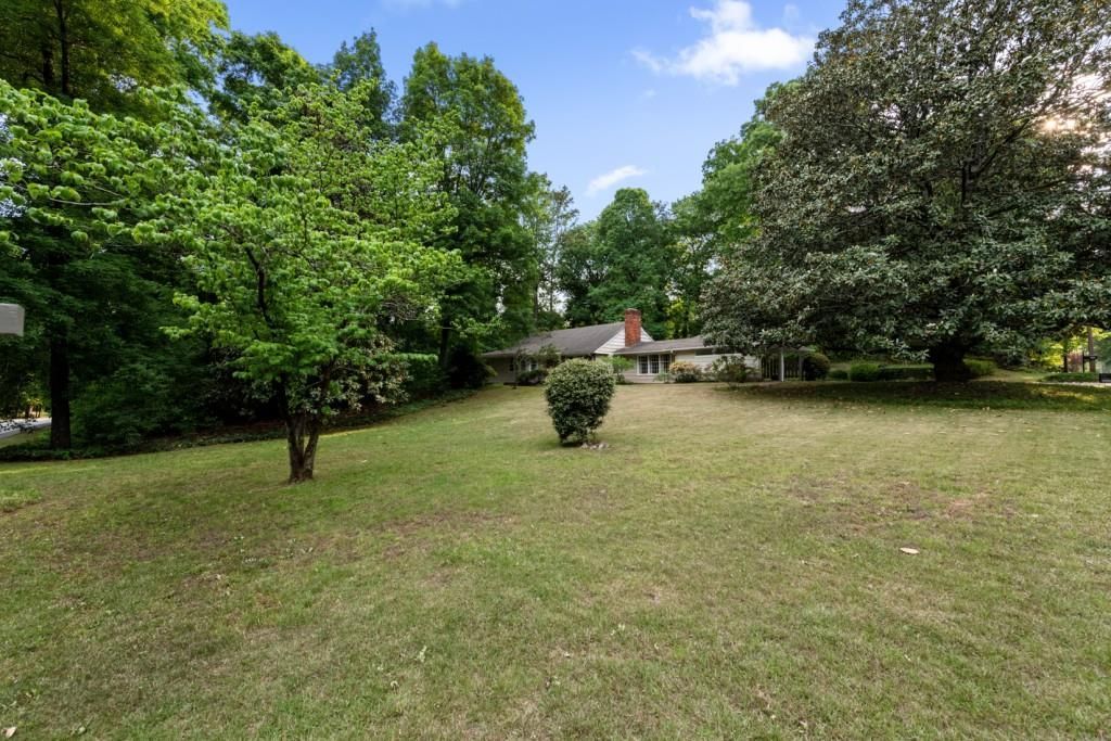 5132 High Point Road, Atlanta, GA 30342 Main Photo