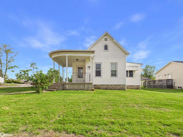 760 Broadway Street, Hamilton, IL 62341