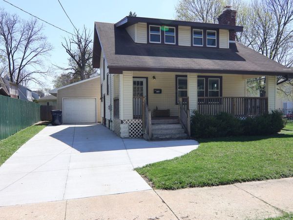 936 Walker Street, Janesville, WI 53545