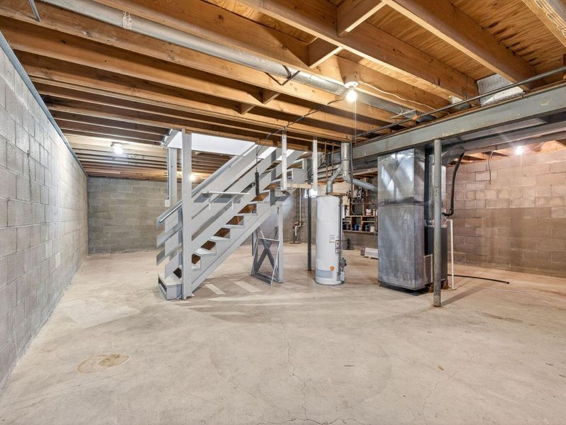 232 S E Street , New Holland, OH 43145 Photo 18