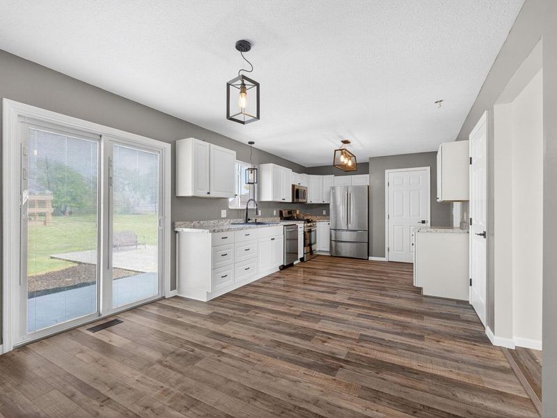 232 S E Street , New Holland, OH 43145 Photo 6