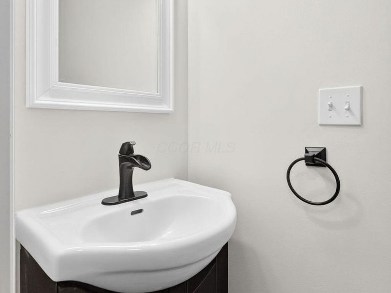 232 S E Street , New Holland, OH 43145 Photo 9