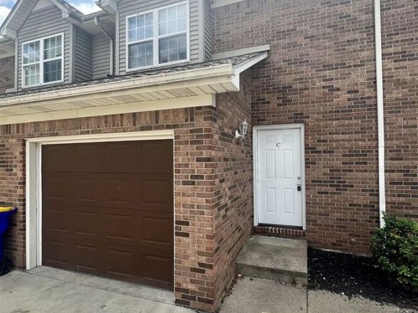 105 Hillridge Court , Bowling Green, KY 42101