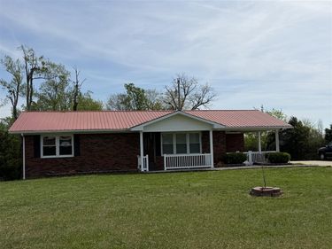 538 Dry Creek Road , Scottsville, KY 42164