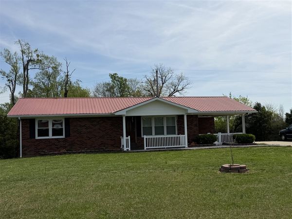 538 Dry Creek Road , Scottsville, KY 42164