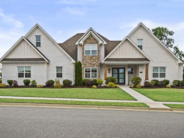 7230 Lake Point Circle, Benton, AR 72019