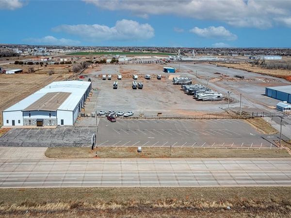 2615 W 20th Street, Elk City, OK 73644