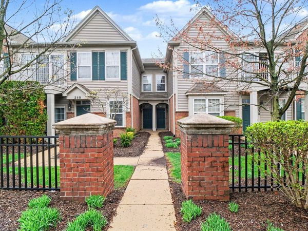 242 N Wixom Road, Wixom, MI 48393