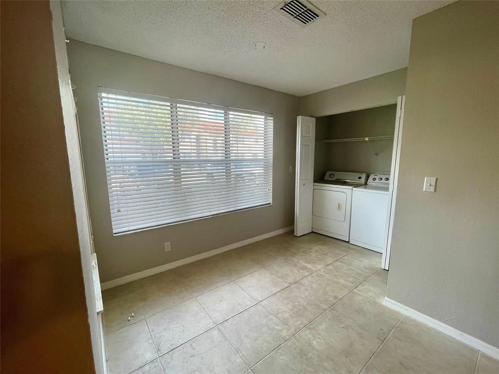 3350 N Pinewalk Dr Drive N, Unit 1413, Margate, FL 33063 Photo