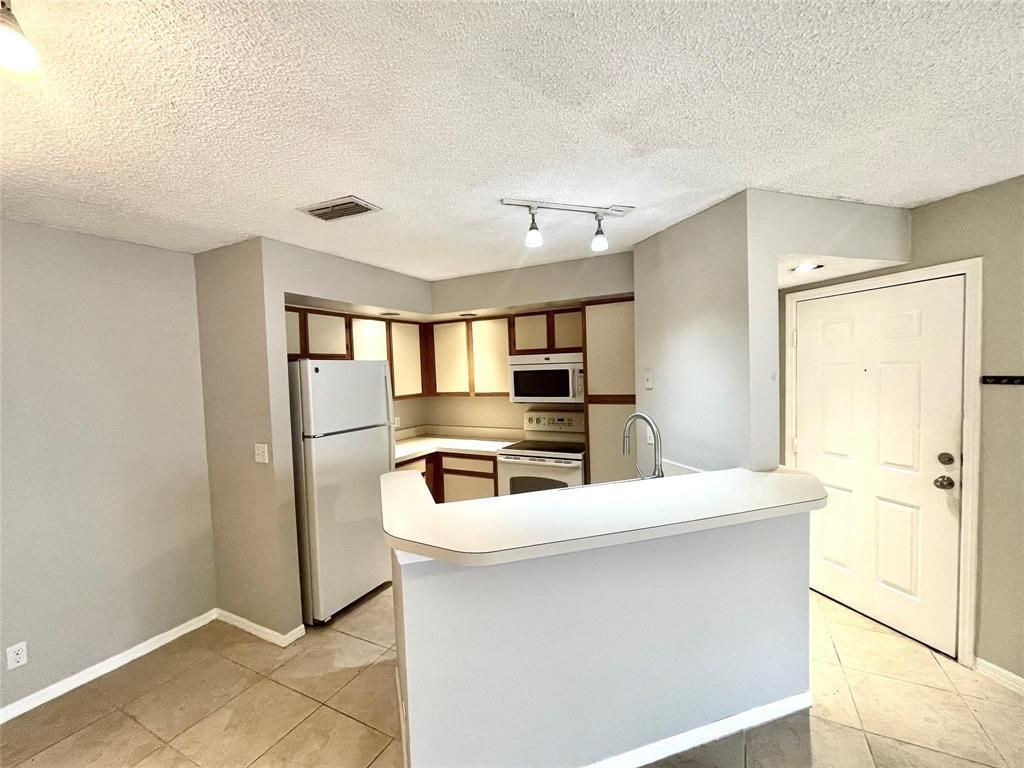 3350 N Pinewalk Dr Drive N, Unit 1413, Margate, FL 33063 Photo