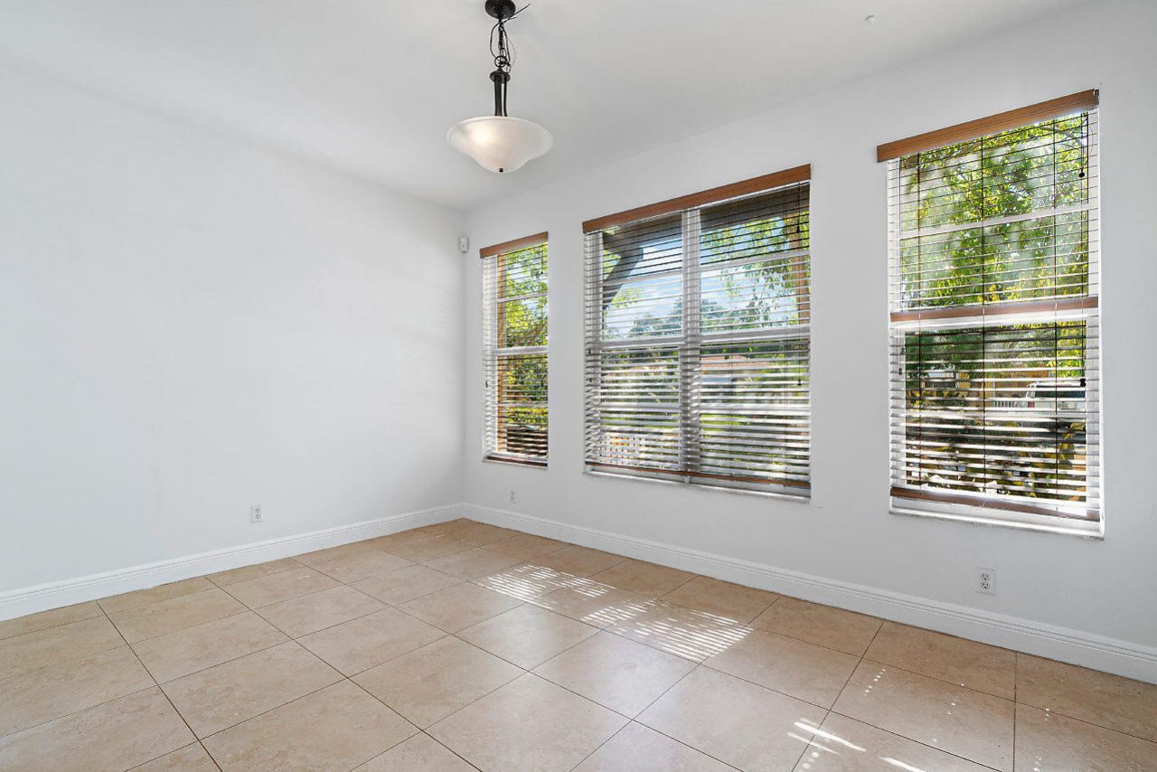 811 S Federal Highway, Unit 4, Lake Worth Beach, FL 33460 Photo