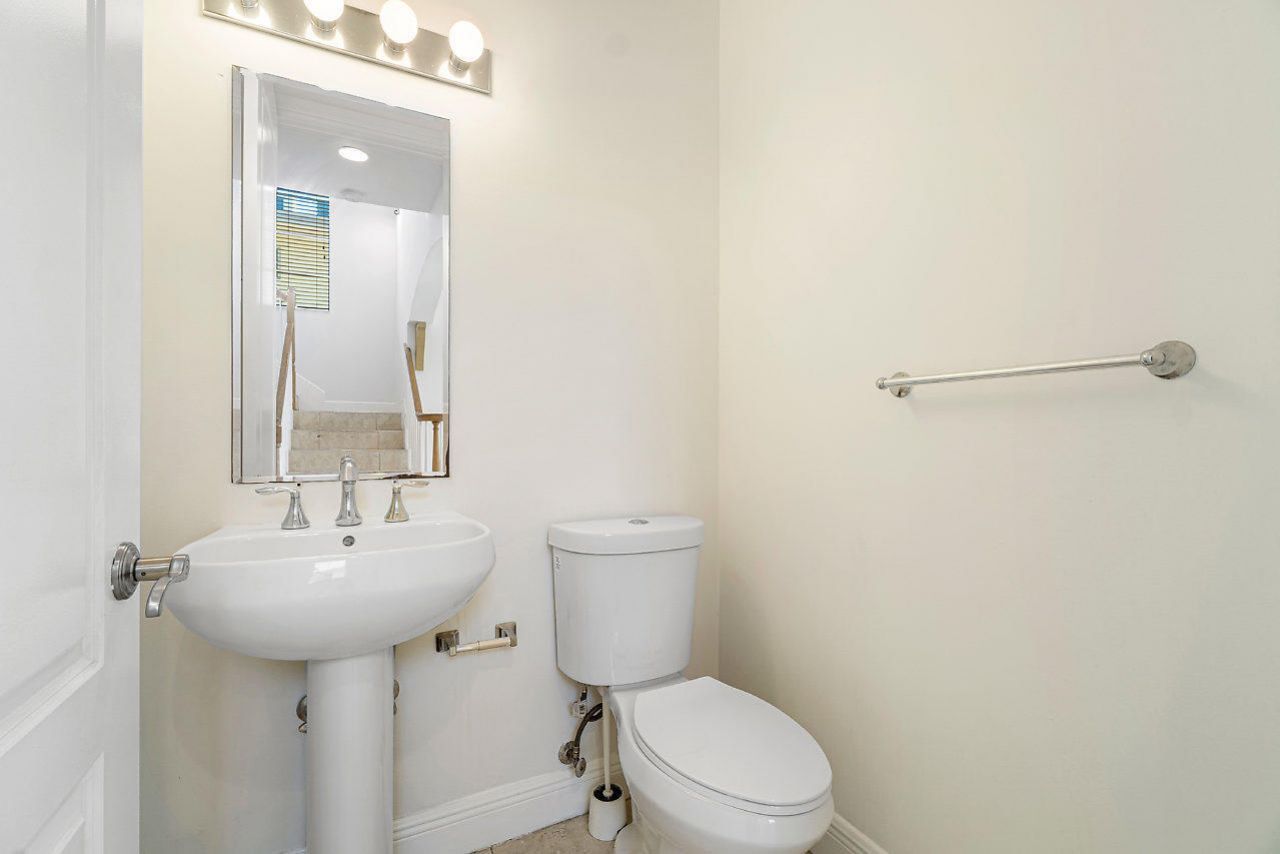 811 S Federal Highway, Unit 4, Lake Worth Beach, FL 33460 Photo
