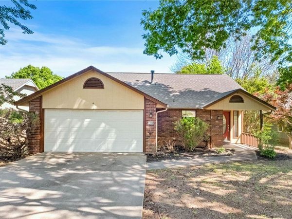 1398 E Amber Drive , Fayetteville, AR 72703