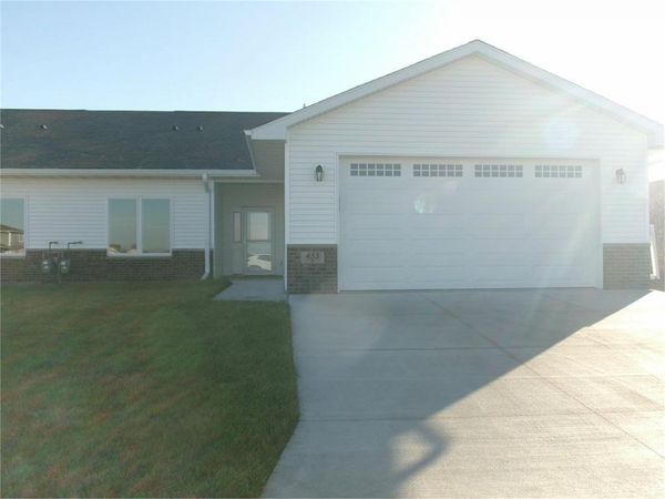 455 Autumn Lane, Unit 6, Cedar Falls, IA 50613