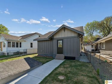2436 S 23rd Street, Omaha, NE 68108