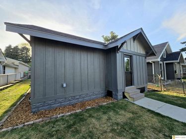 2436 S 23rd Street , Omaha, NE 68108
